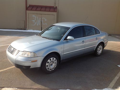 2002 vw passat 4 door low low miles