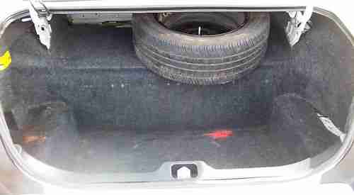 White 2008 Ford Crown Victoria - One Owner, image 11