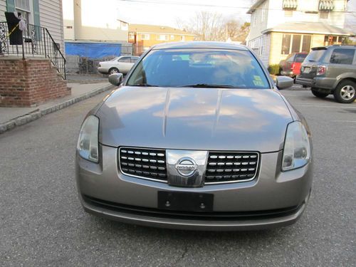 2005 nissan maxima se sedan 4-door 3.5l
