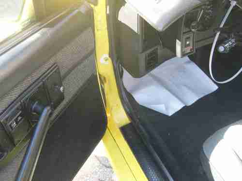 1989 Chevrolet Camaro Iroc-Z28 Convertible 2-Door 5.0L 92K VERY RARE COLOR, image 12