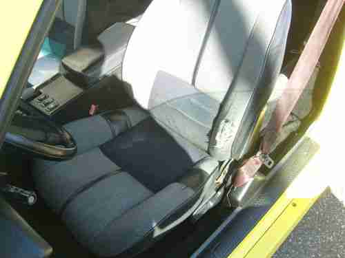 1989 Chevrolet Camaro Iroc-Z28 Convertible 2-Door 5.0L 92K VERY RARE COLOR, image 16