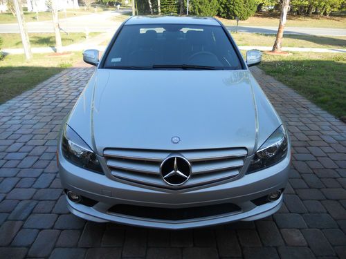 2009 mercedes benz c300 4matic awd.