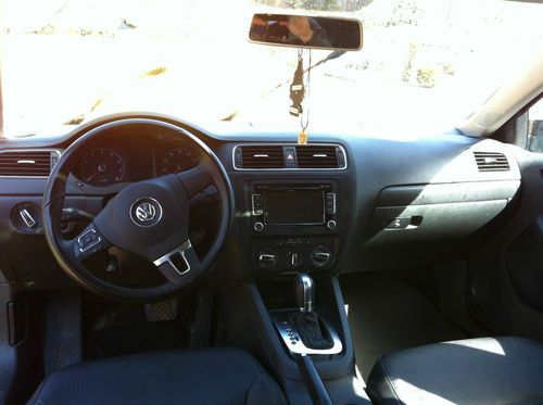 2011 jetta vw 2.5 for parts only