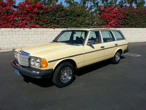 1979 mercedes 300 td wagon, clean!!!