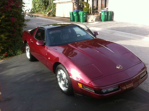 1993 chevrolet corvette 40th anniversary ed. 5.7l (6k mi)