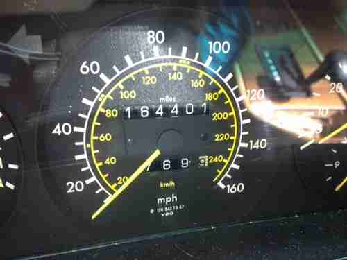 1988 Mercedes-Benz 300SE, image 4