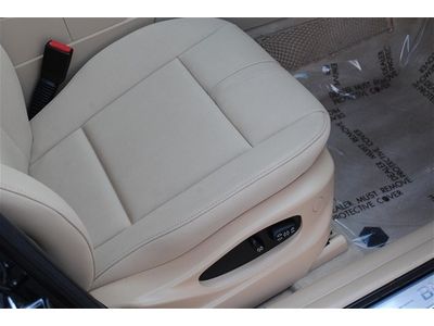 3.0si 3.0L 260 horsepower 3 liter inline 6 cylinder DOHC engine 4 Doors, image 17