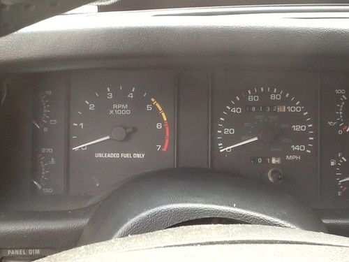 1990 ford mustang gt hatchback 2-door 5.0l
