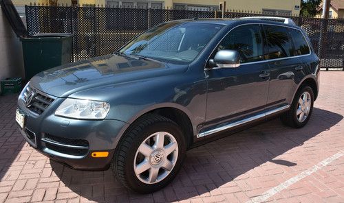 2004 volkswagen touareg tdi sport utility 4-door 4.9l powerhouse beauty