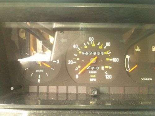 1992 volvo 240 base sedan 4-door 2.3l