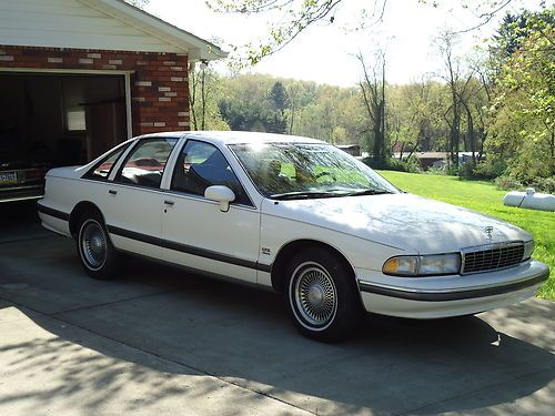 1993 chevrolet caprice classic ltz sedan 4-door 5.7l