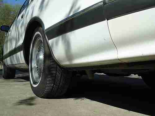 1993 Chevrolet Caprice Classic LTZ Sedan 4-Door 5.7L, US $4,000.00, image 10