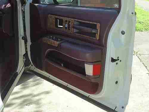 1993 Chevrolet Caprice Classic LTZ Sedan 4-Door 5.7L, US $4,000.00, image 12