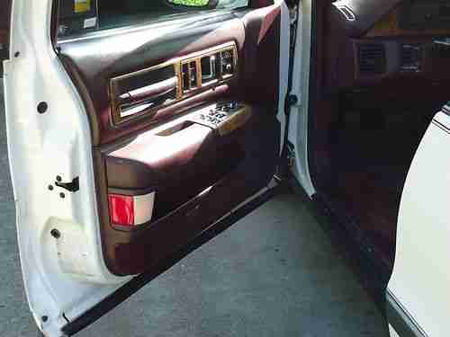 1993 Chevrolet Caprice Classic LTZ Sedan 4-Door 5.7L, US $4,000.00, image 16