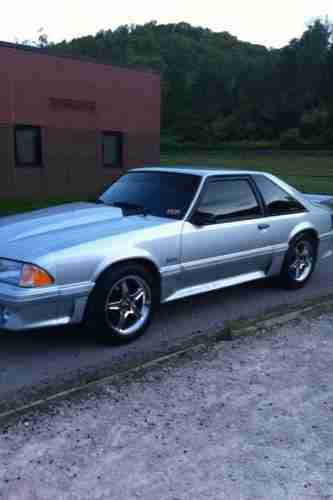Ford selling mustang body #9