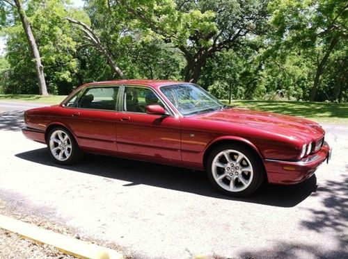 2000 jaguar xjr base sedan 4-door 4.0l