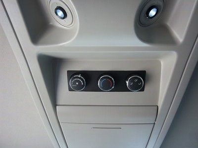 * HANDICAP ACCESSIBLE WHEELCHAIR VAN * AMERIVAN SIDE ENTRY RAMP * POWER KNEEL *, image 15