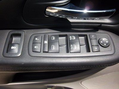 * HANDICAP ACCESSIBLE WHEELCHAIR VAN * AMERIVAN SIDE ENTRY RAMP * POWER KNEEL *, image 19