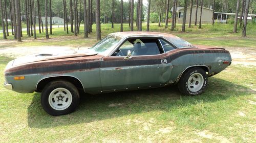 1972 plymouth cuda (barracuda)