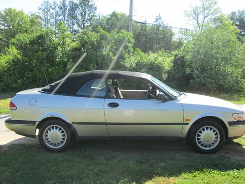 Saab 900 s convertible