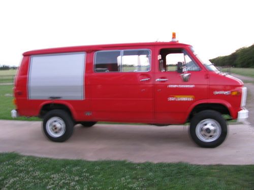 1981 chevrolet g20 4x4 sport van