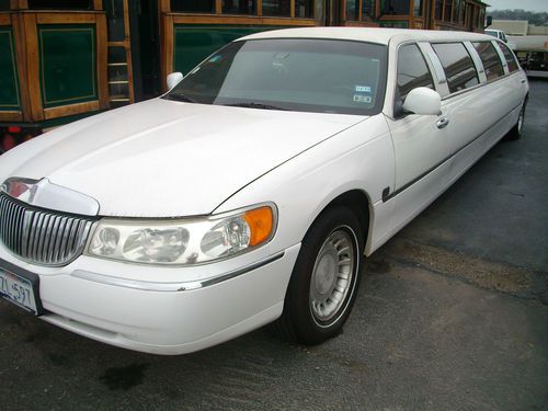 Company fleet sale! limos, trolleys, dodge durango, caravan, &amp; gmc trucks