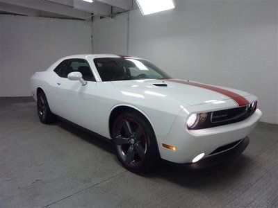 2013 dodge challenger rallye redline coupe 3.6l cd rear wheel drive super clean!
