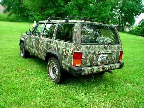 1994 jeep cherokee sport 4x4, motorhome tow car, camo paint, thule rack tow bar