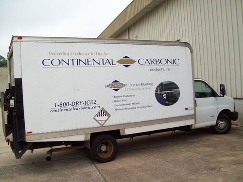 2008 chevrolet express 3500 base cutaway van 2-door 6.0l