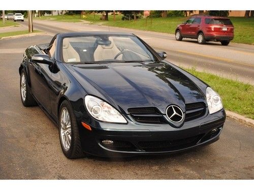 2006 slk350 auto heated headrests chromes low miles clean carfax!!!