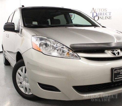 We finance 07 sienna le one owner power sliding door cd changer power seat v6