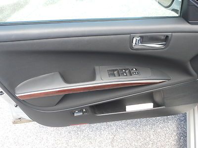 SUPER CLEAN LUXURY SEDAN W/ NO RESERVE!!!! HIGH BID WINS IT!!!!, image 12