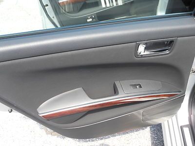 SUPER CLEAN LUXURY SEDAN W/ NO RESERVE!!!! HIGH BID WINS IT!!!!, image 14