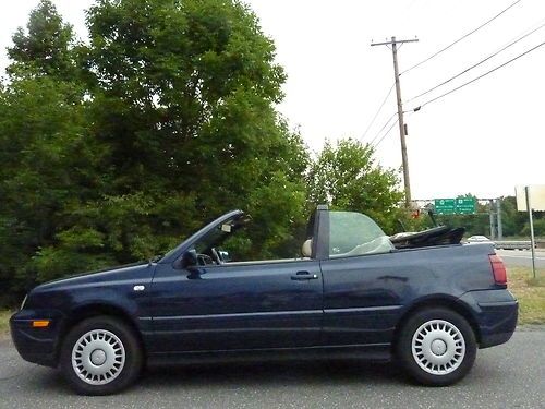 2001 volkswagen cabrio convertible! runs good! low reserve! must see!