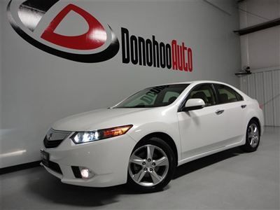 Donohoo, navigation, reverse camera, els audio w/ xm, heated seats, sunroof!