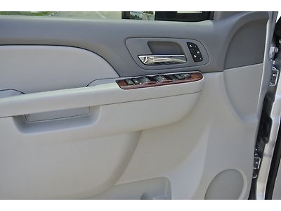 2011 Chevrolet Silverado LTZ 3500HD Dura Max 6.6 Allison Transmission, image 16