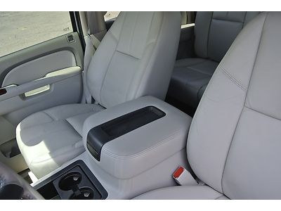 2011 Chevrolet Silverado LTZ 3500HD Dura Max 6.6 Allison Transmission, image 24