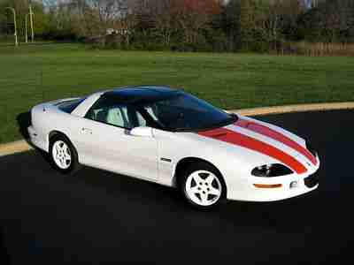 1997 Chevy Camaro Z-28 T-Tops 30th Anniversary Edition 6-Spd - Collectibl Car!!!, US $19,500.00, image 5