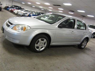 Super sharp (( auto...2.2l...cold a/c...cd...34 mpg )) no reserve