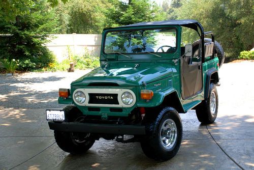 Classic califorina toyota  landcruiser fj40 stock super clean rust free 4x4