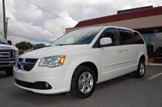 Very nice 2012 handicap accessible wheelchair ramp equipped dodge grand caravan!