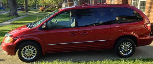 Awd 2003 chrysler town &amp; country limited awd 3.8l