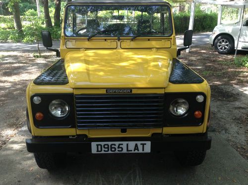 Land rover defender tdi diesel in excellent condition