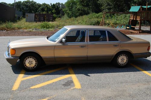1986 Mercedes Benz 560 sel ONLY 93,000 miles, image 2