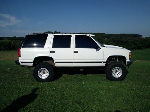 98' gmc yukon 1500 slt 4x4*lifted*runs excellent* tahoe/blazer