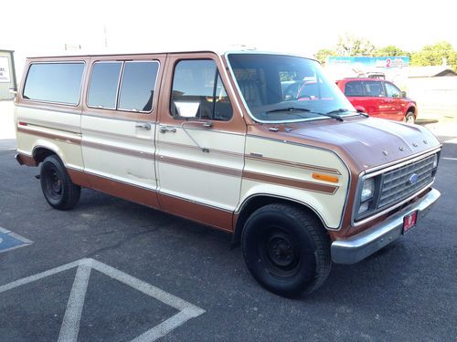 Used ford econoline e-150 passenger vans