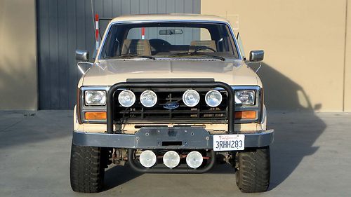 Californa original,1984 ford bronco,100% rust free, low miles, built 302, nice!!