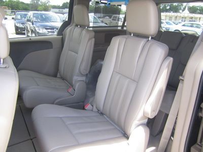 BRAND NEW SLEEK DARK BLUE 2012 CHRYSLER TOWN & COUNTRY TOURING, image 11