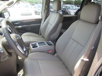 BRAND NEW SLEEK DARK BLUE 2012 CHRYSLER TOWN & COUNTRY TOURING, image 15