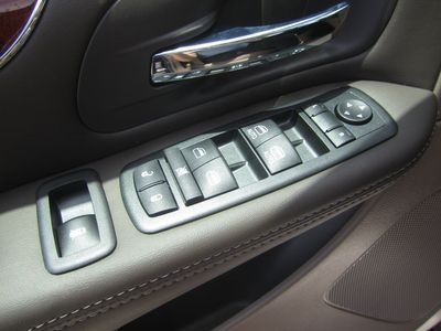 BRAND NEW SLEEK DARK BLUE 2012 CHRYSLER TOWN & COUNTRY TOURING, image 19